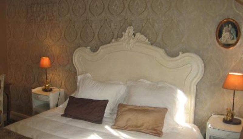 Room - Logis Hotel Villa Marjane Logis