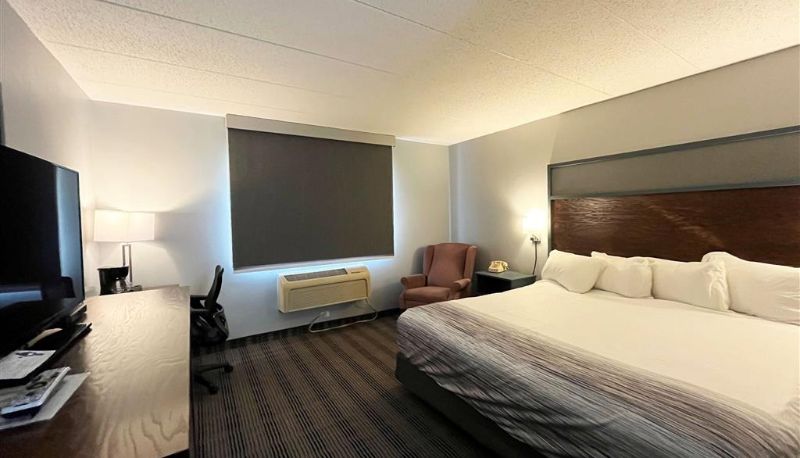 Habitación - AmericInn by Wyndham Ladysmith