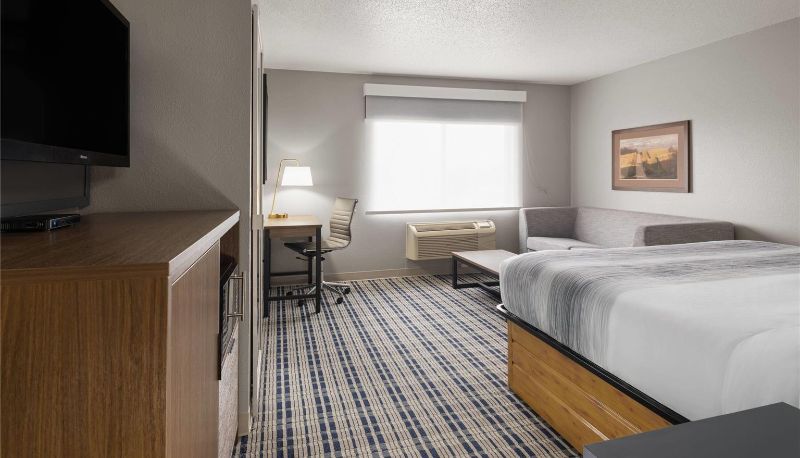 Camera - AmericInn by Wyndham Muscatine
