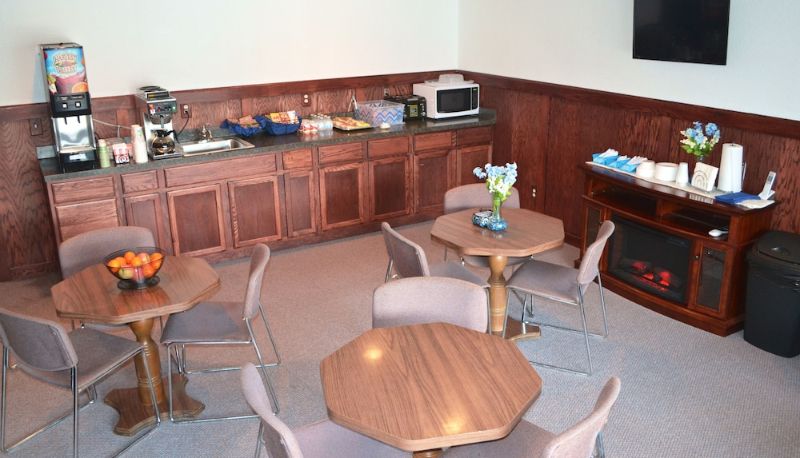 Info - Main Street Lodge and Suites