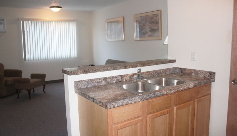 Info - Main Street Lodge and Suites