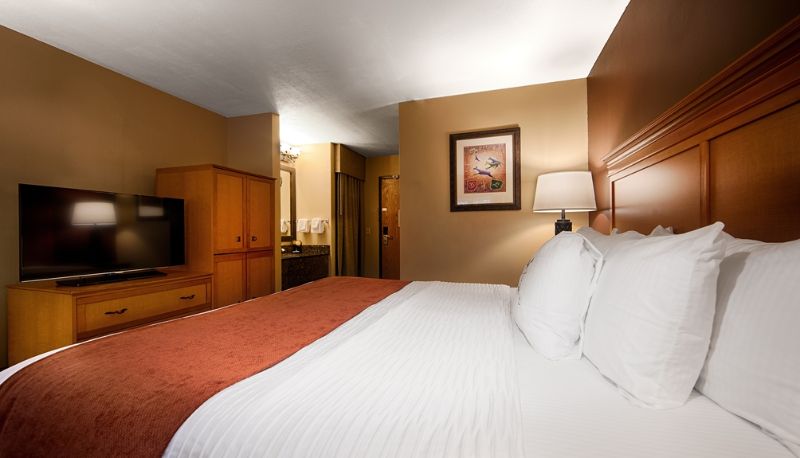Habitación - Best Western Plus Deer Park Hotel and Suites