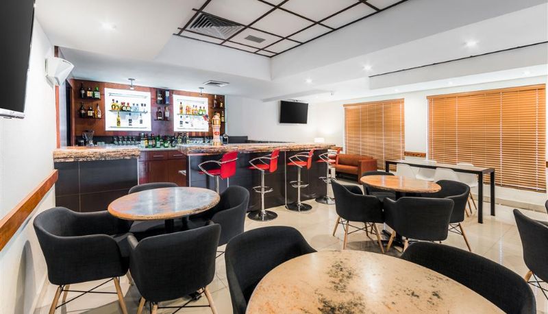 Bar - Sleep Inn Monterrey Norte