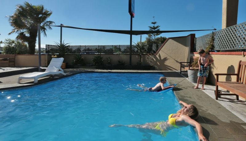 Pool - The Beachcomber Hotel
