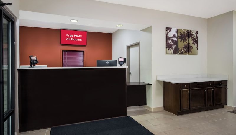 Resepsiyon - Red Roof Inn & Suites Thomasville