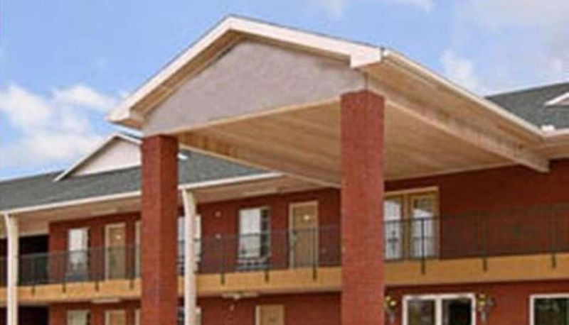 Zewnętrzna część hotelu - Homegate Inn