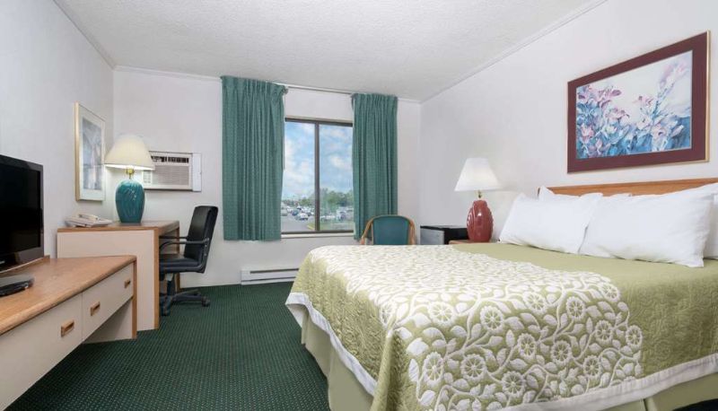 Zimmer - Days Inn by Wyndham St Cloud