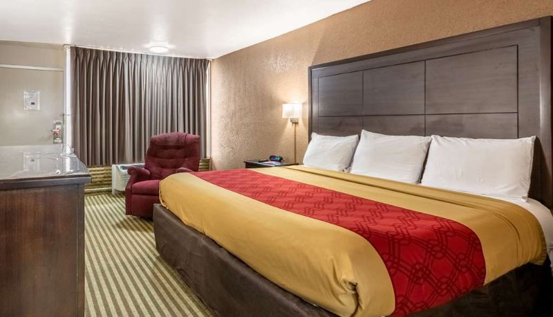Zimmer - Econo Lodge Winfield