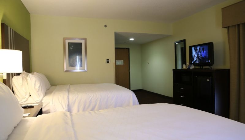 Zimmer - Holiday Inn Express & Suites CLEVELAND by IHG
