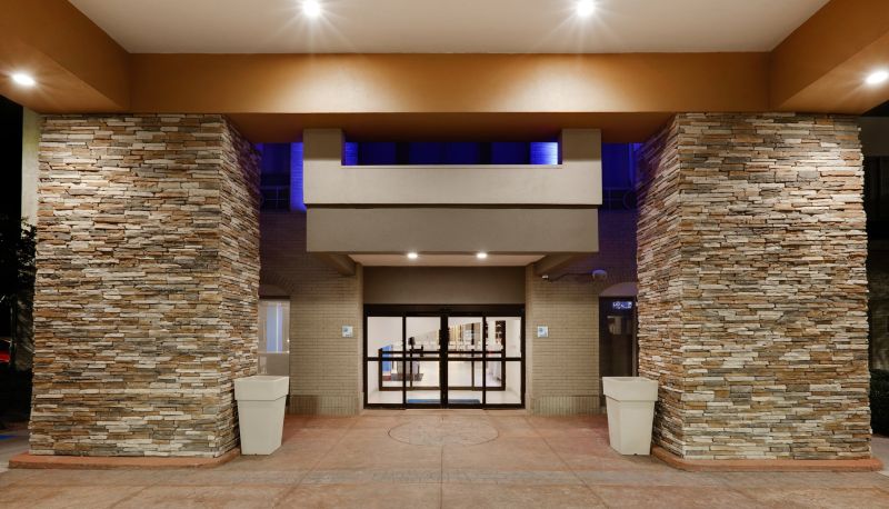 Info - Holiday Inn Express & Suites DALLAS - DUNCANVILLE by IHG