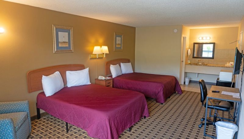 Camera - Red Carpet Inn and Suites Kinston NC