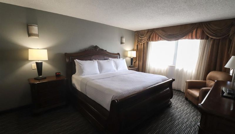 Zimmer - Wyndham Houston near NRG Park/Medical Center