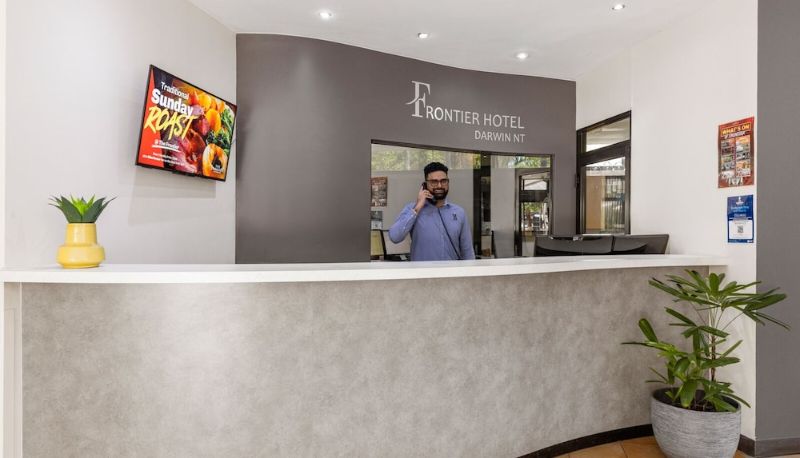 Reception - Frontier Darwin Hotel