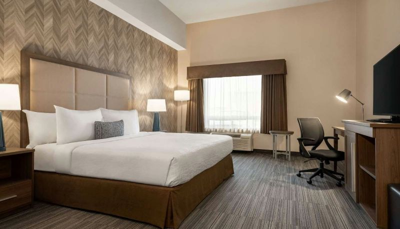 Süit - Canalta Hotel Airdrie