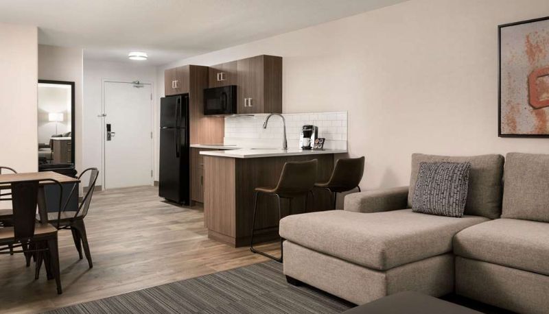 Camera - Canalta Hotel Airdrie