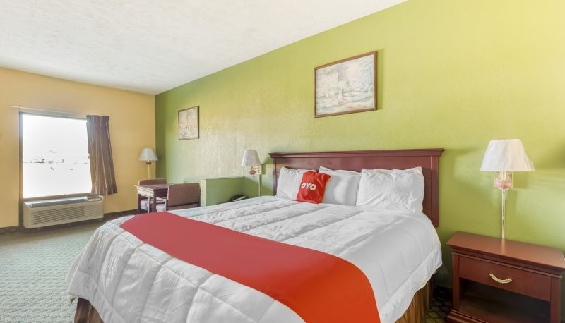 Room - OYO Hotel Grenada West