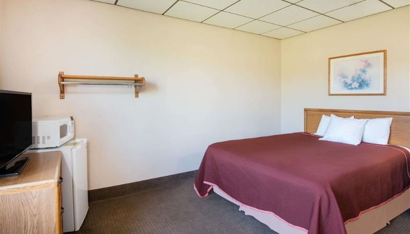 Zimmer - Super 8 by Wyndham Abilene KS