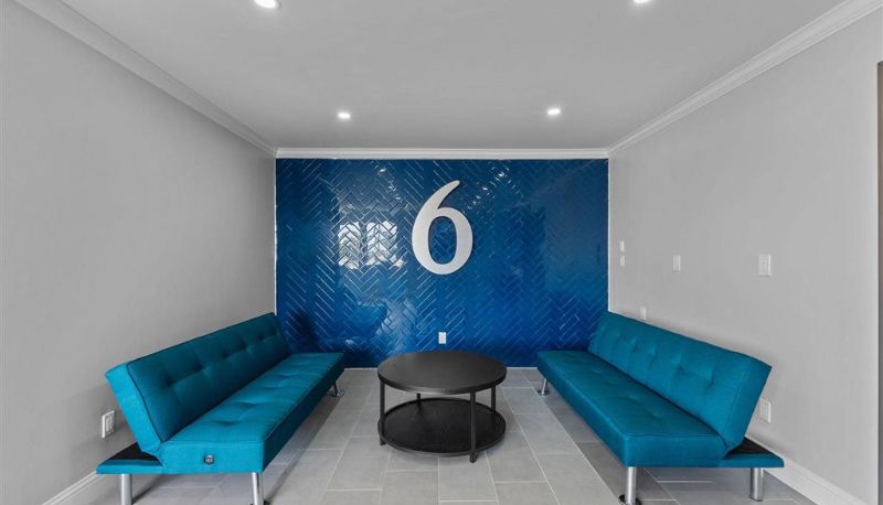 Salón - CO  Denver Northeast Motel 6 Brighton