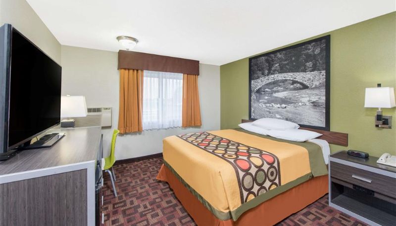 Zimmer - Super 8 by Wyndham Moberly MO