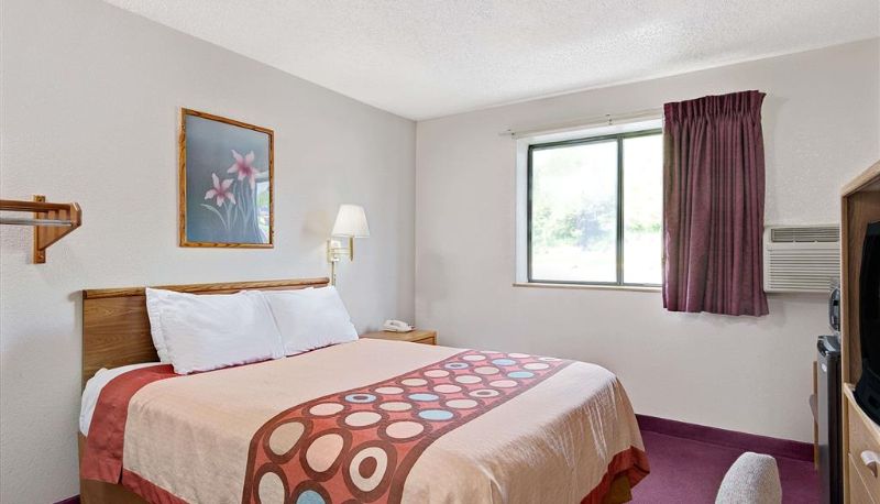 Zimmer - Super 8 by Wyndham Waynesburg