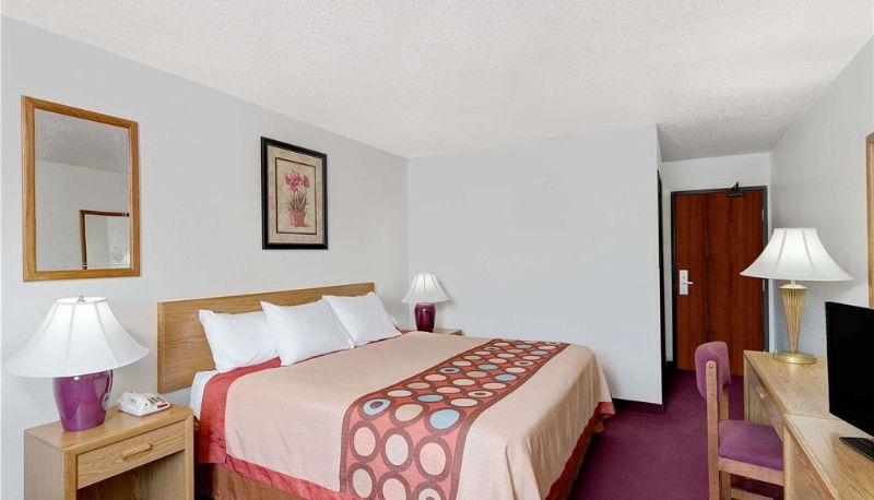 Zimmer - Super 8 by Wyndham Waynesburg