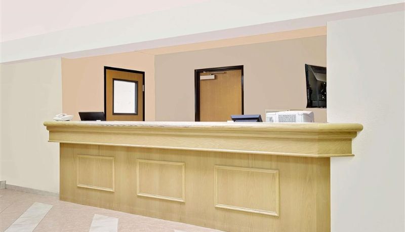 Lobby - Super 8 by Wyndham Battle Mountain