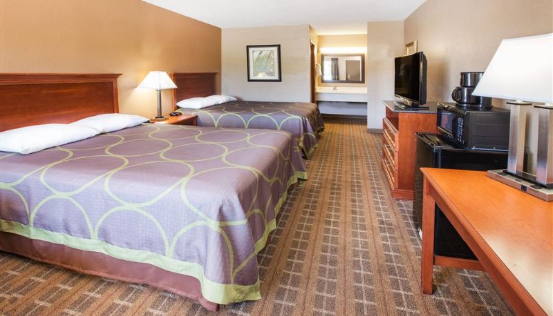 Zimmer - Super 8 by Wyndham Clinton