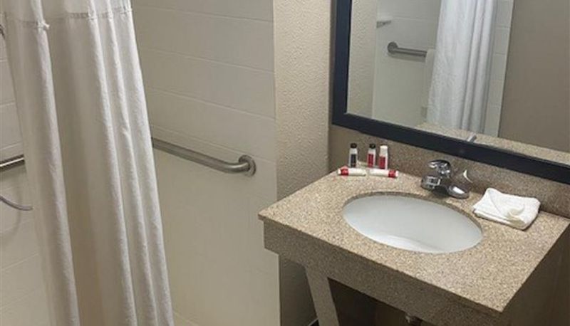 Camera - SureStay by Best Western Alexandria