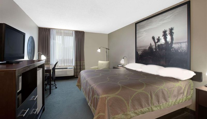 Kamer - Super 8 by Wyndham Victoria/North/Mall Area