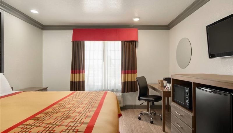 Zimmer - Super 8 by Wyndham Santa Clarita/Valencia