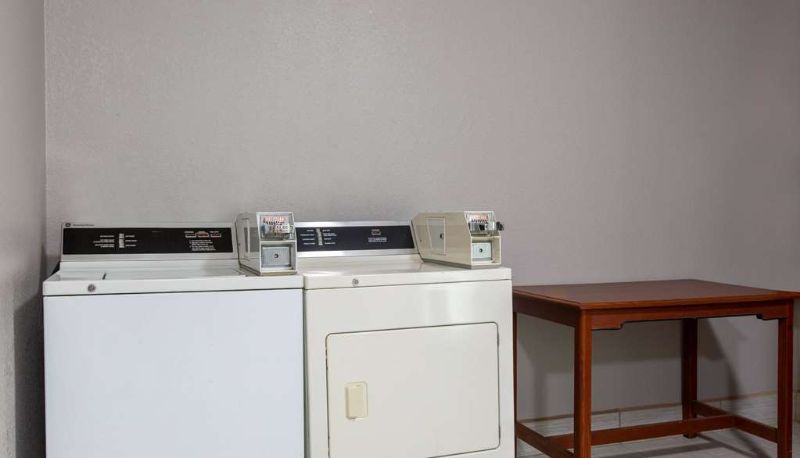 Innenbreich - Super 8 by Wyndham Ottawa