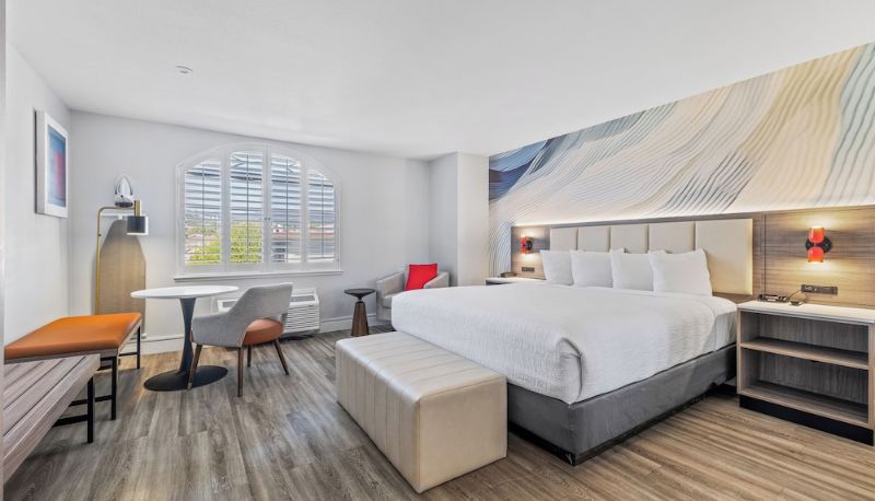 Info - HOTEL SKYE