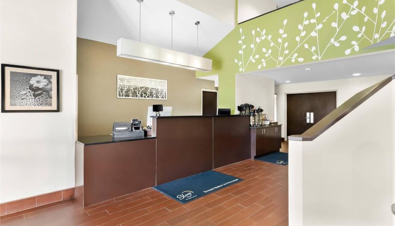 Hall - Sleep Inn & Suites Princeton I-77