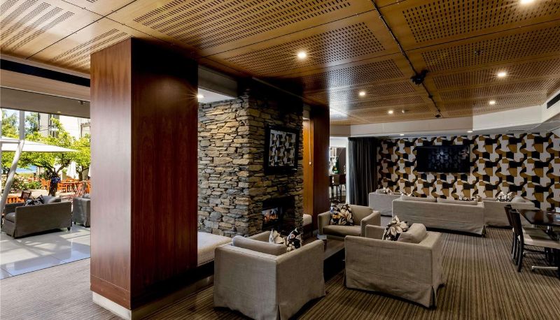 Bar - Novotel Queenstown Lakeside