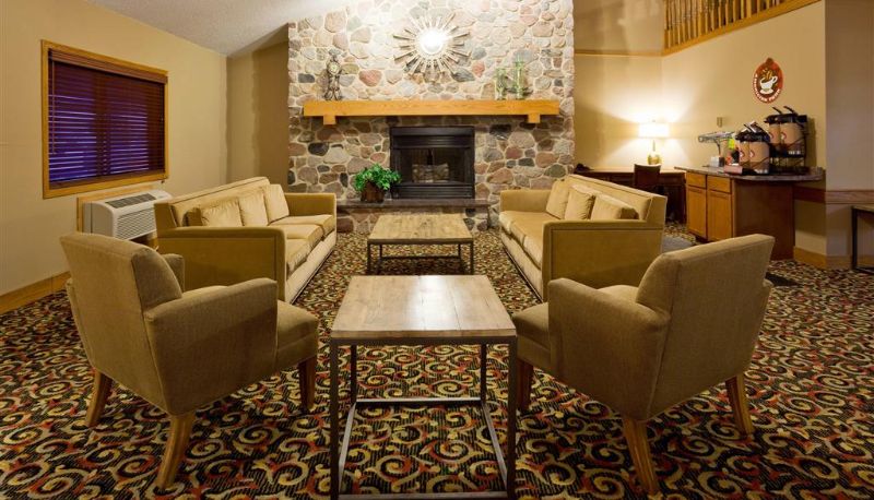 Sala - AmericInn by Wyndham Blue Earth