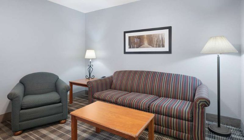 Suite - AmericInn by Wyndham Stuart