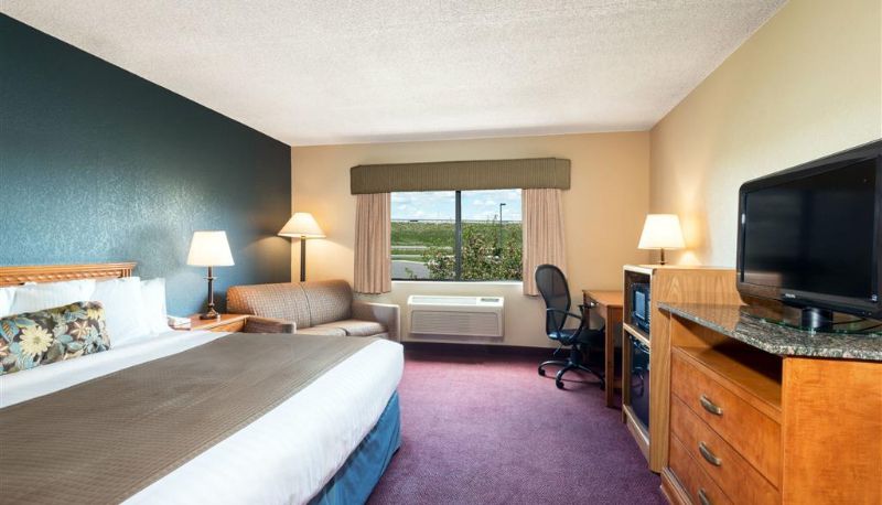 Room - AmericInn by Wyndham Rexburg BYUI