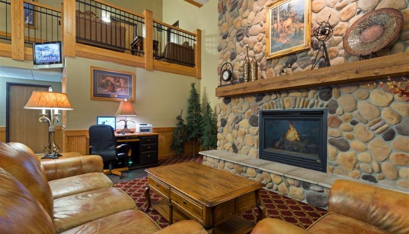 Lobby - AmericInn by Wyndham Rexburg BYUI
