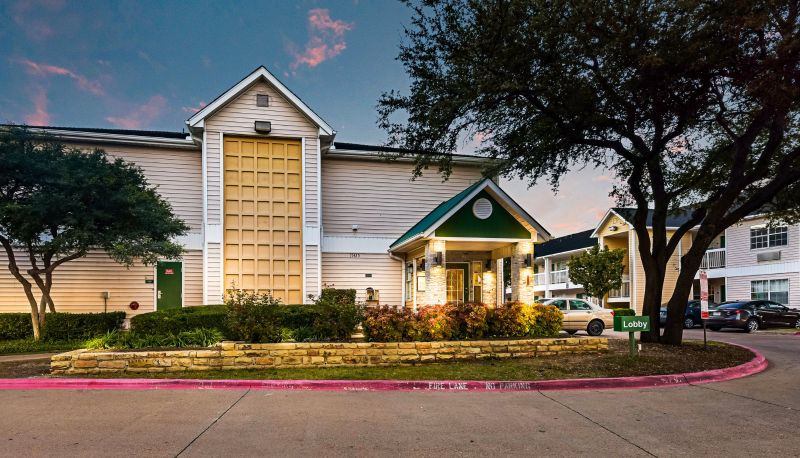 Info - HomeTowne Studios Dallas - North Addison/ Tollway