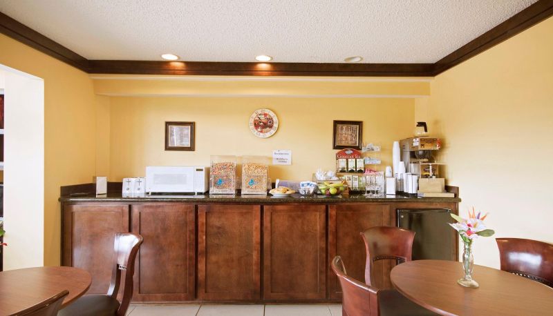 Ristorante - KNIGHTS INN SAVENNA