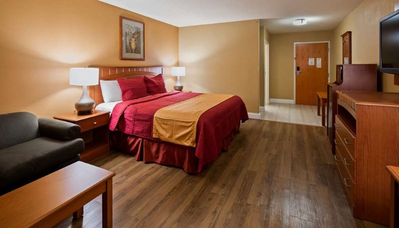 Zimmer - Best Western Denton Inn