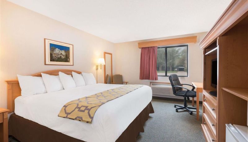 Camera - Baymont by Wyndham Hot Springs
