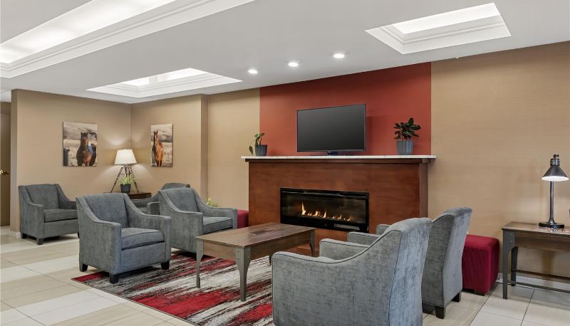 Lobby - Best Western Plus Red Deer Inn & Suites