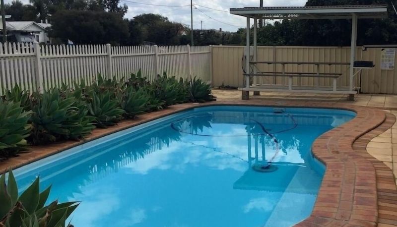 Piscina - Harvest Lodge Motel
