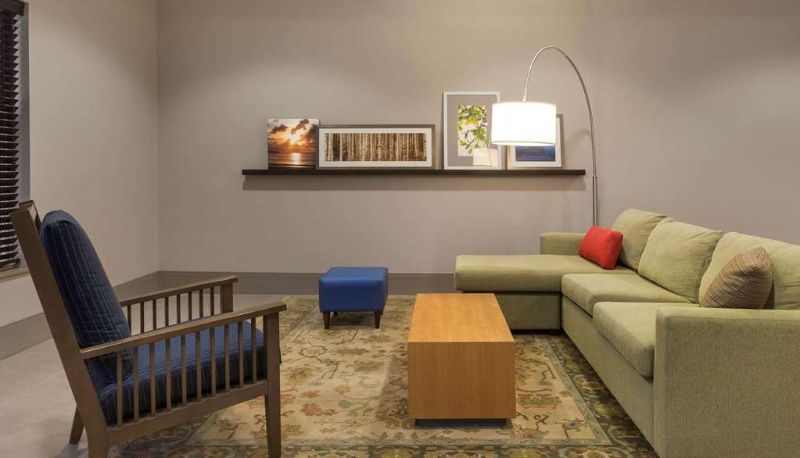Hall - Country Inn & Suites Bloomington Mall of America
