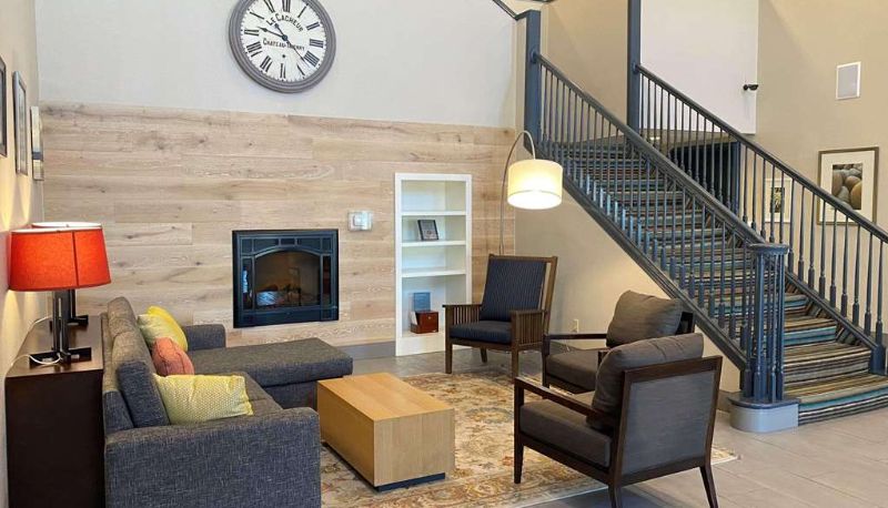 Hall - Country Inn & Suites by Radisson Nevada MO