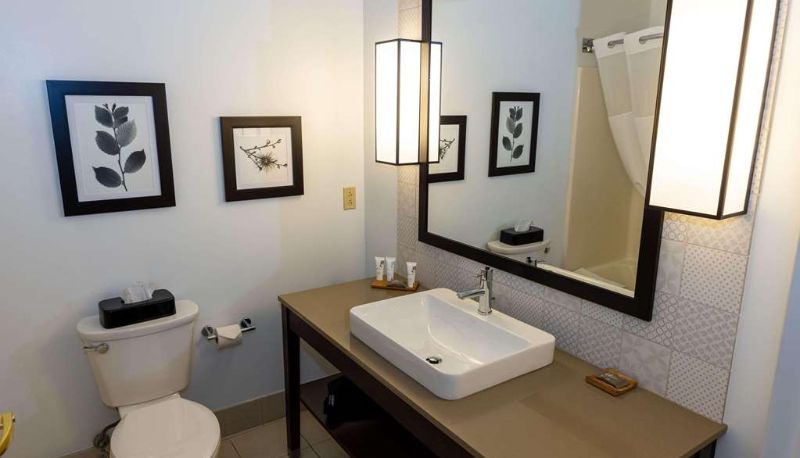 Zimmer - Country Inn & Suites by Radisson Lehighton-Jim Thorpe PA