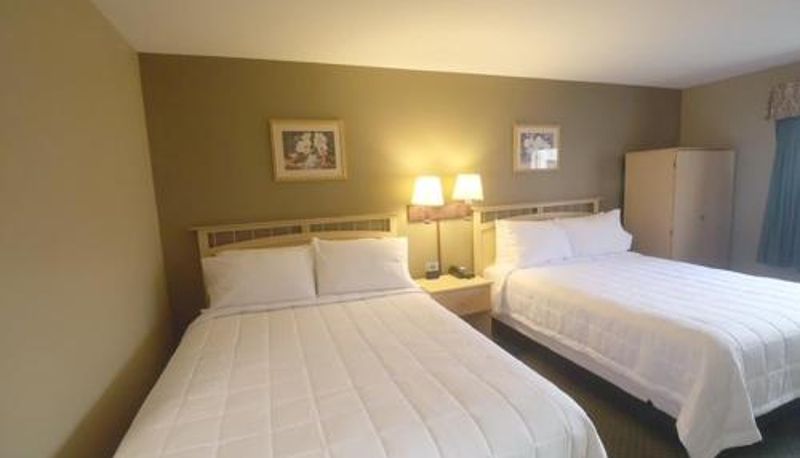 ファミリールーム - Lamplighter Inn & Suites
