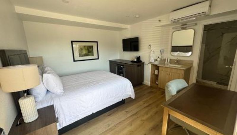 客室 - Lamplighter Inn & Suites