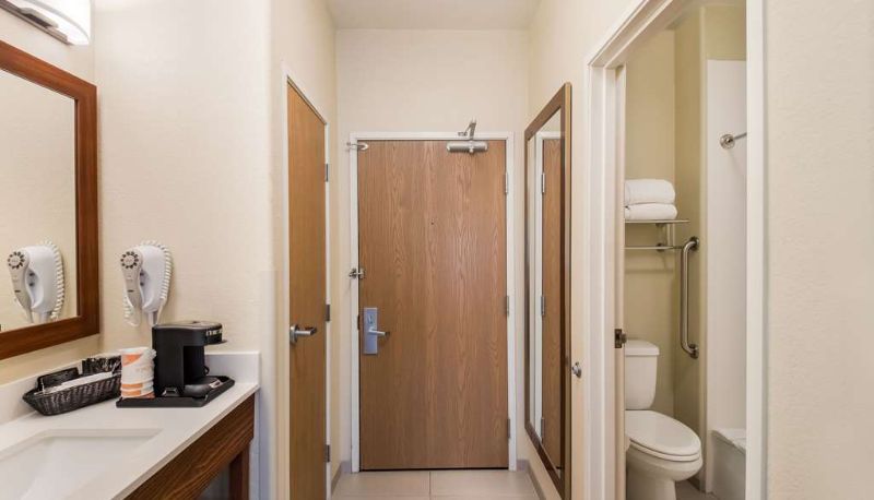 Zimmer - COMFORT INN FORT MORGAN
